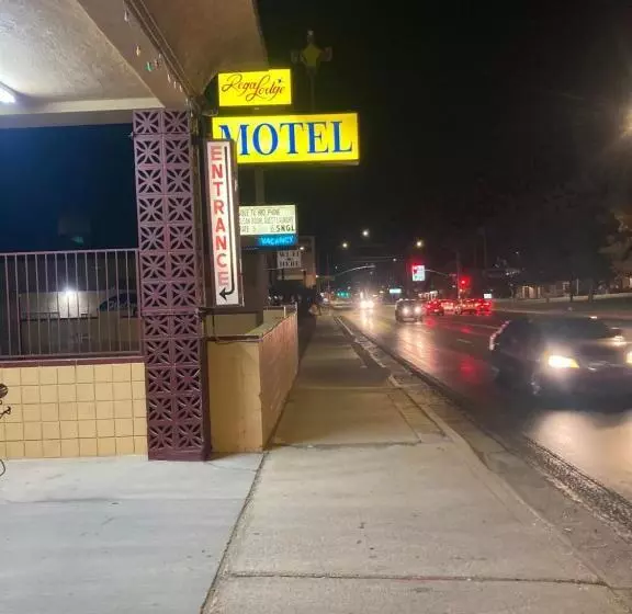 Regalodge Motel