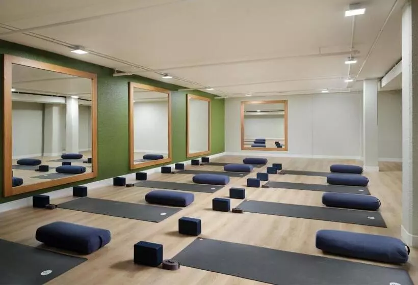 Burton House, Beverly Hills, A Tribute Portfolio Hotel