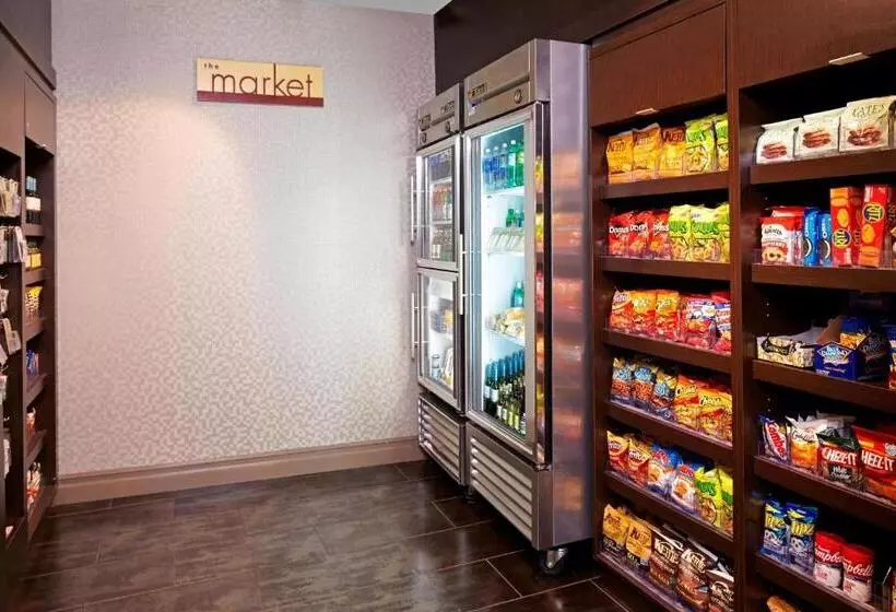 Burton House, Beverly Hills, A Tribute Portfolio Hotel