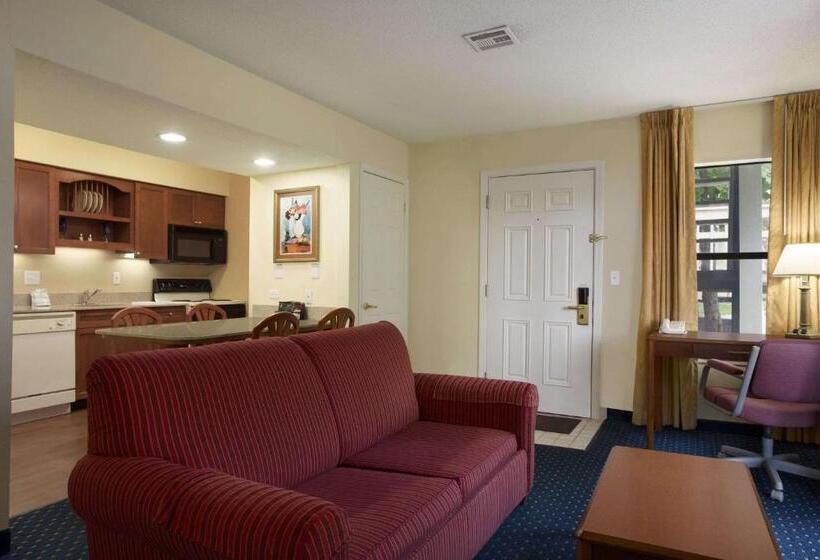 اقامتگاه Affordable Suites Of America Grand Rapids