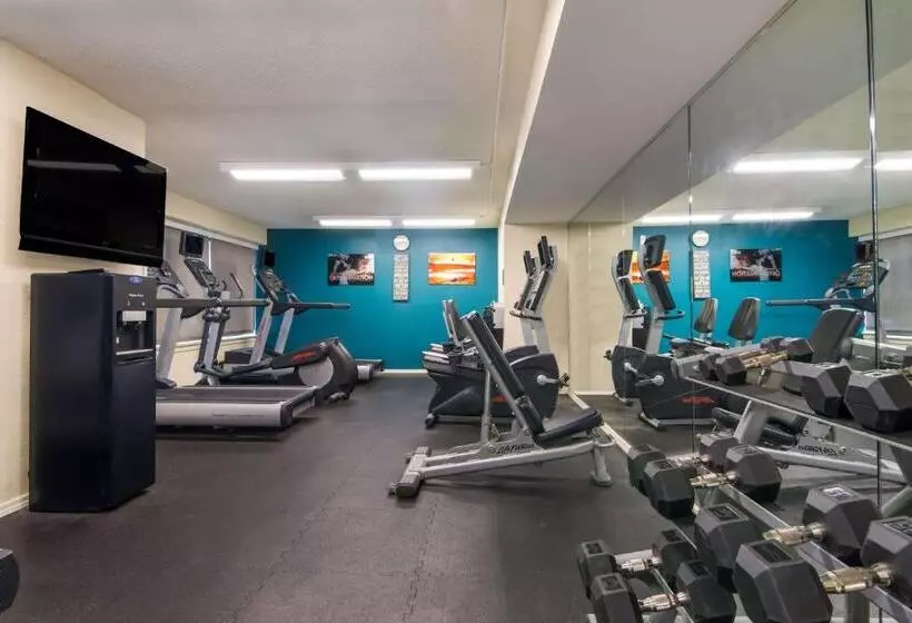 اقامتگاه Sonesta Es Suites Chicago Downtown Magnificent Mile  Medical