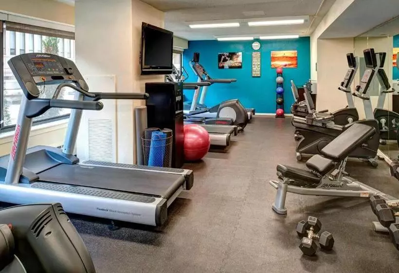 اقامتگاه Sonesta Es Suites Chicago Downtown Magnificent Mile  Medical