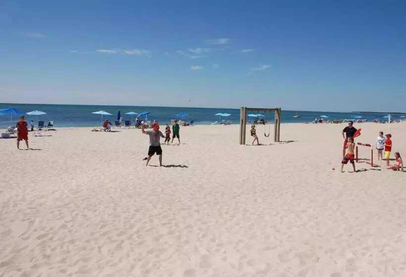 Riviera Beach Resort