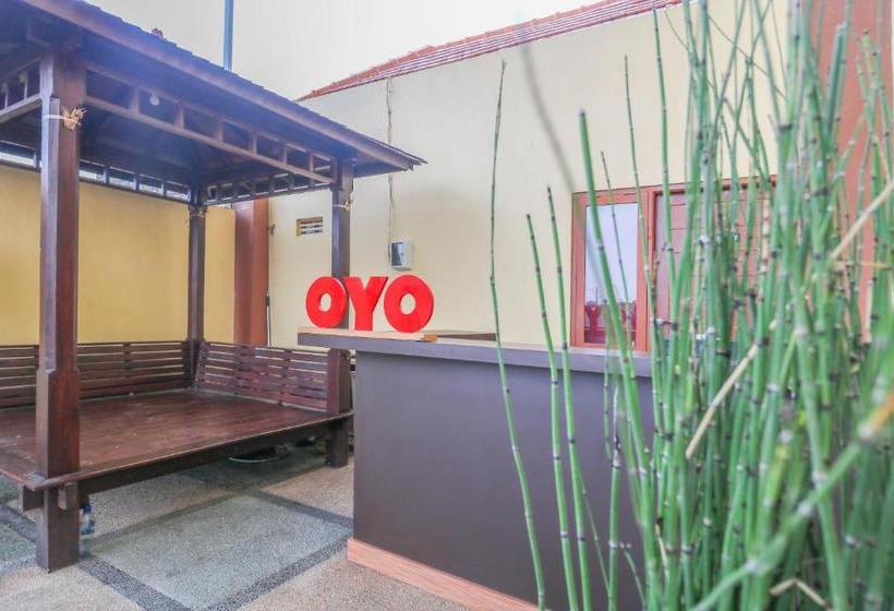 Hotel Dewi Uma House