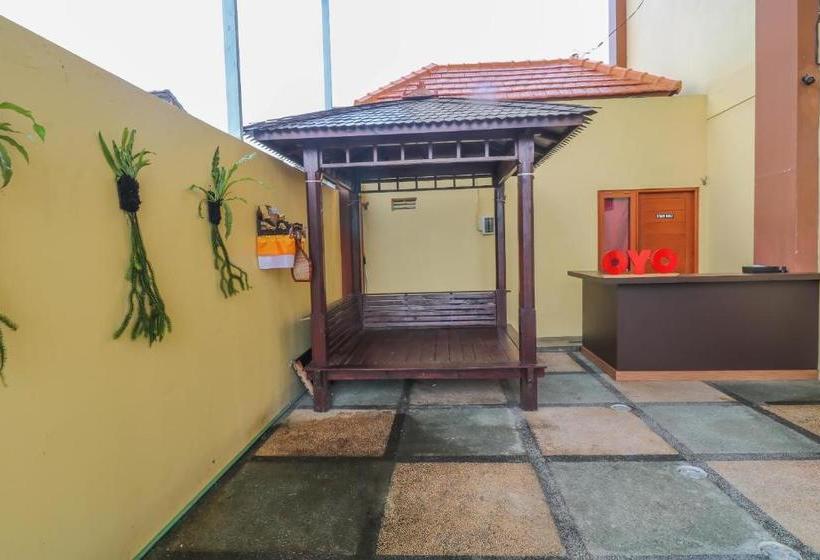 Hotel Dewi Uma House