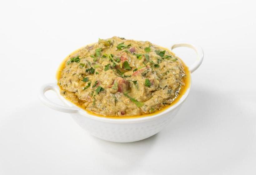 Отель Oyo 61722 Rajmahal Residency