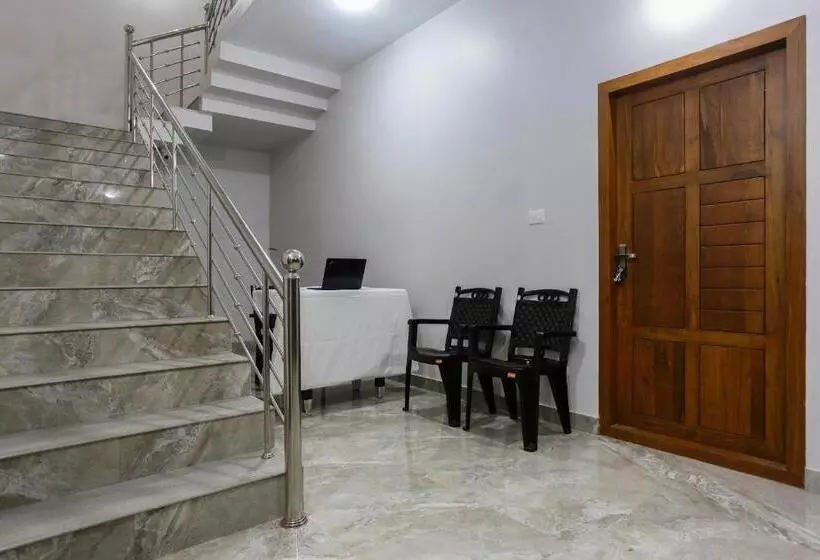 ホテル Oyo 65082 Al Ameen Residency