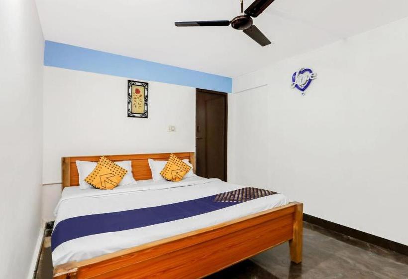 בית מלון כפרי Spot On 63059 Niha Residency