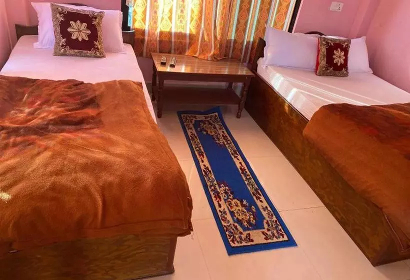 پانسیون Bhupusainik