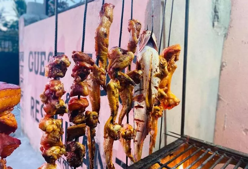 پانسیون Bhupusainik