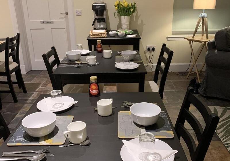 Bed and Breakfast Taigh Duitseach