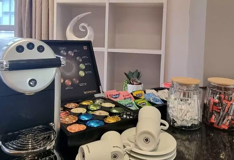 پانسیون Brennan Court Guest Accommodation