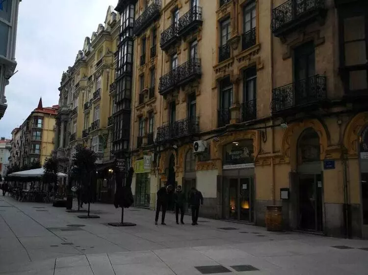 Majatalo Hospedaje Menendez Pelayo