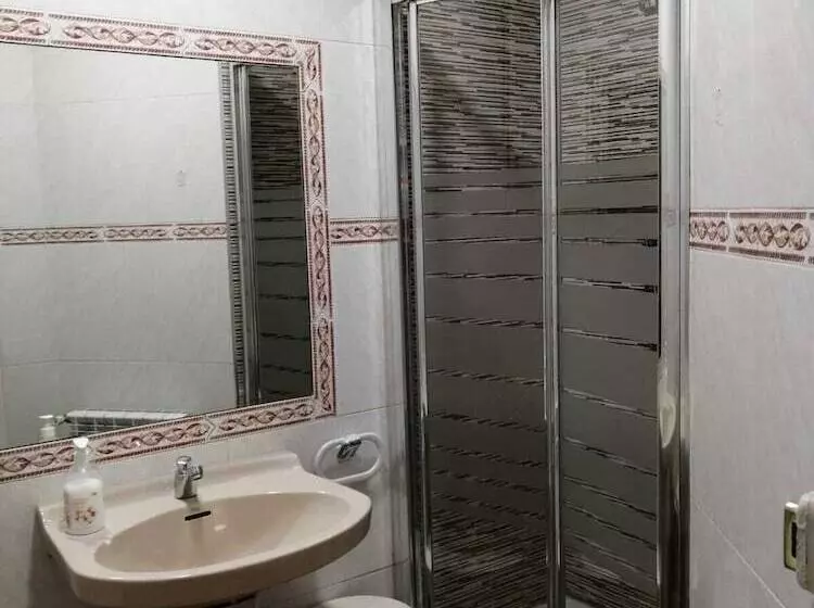 Majatalo Hospedaje Menendez Pelayo