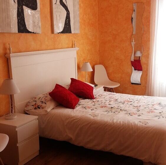 پانسیون Hospedaje Menendez Pelayo