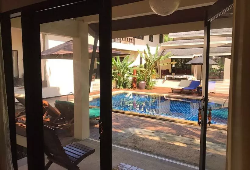 Phuchaofa Pool Villa