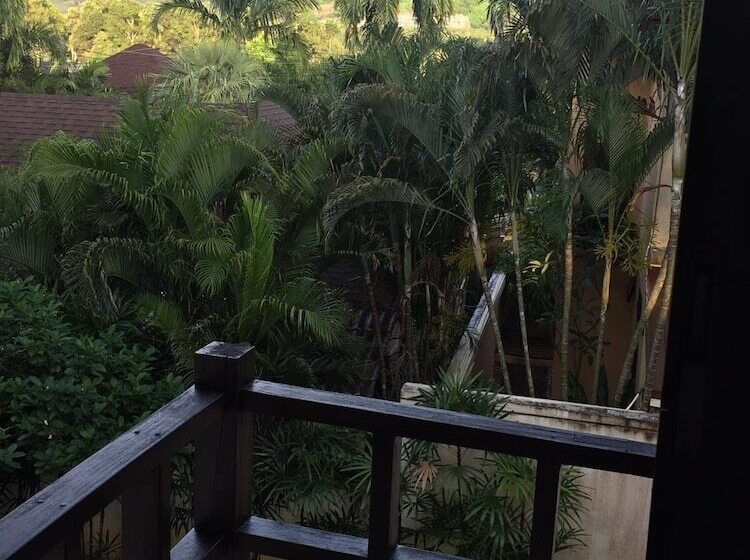 Phuchaofa Pool Villa