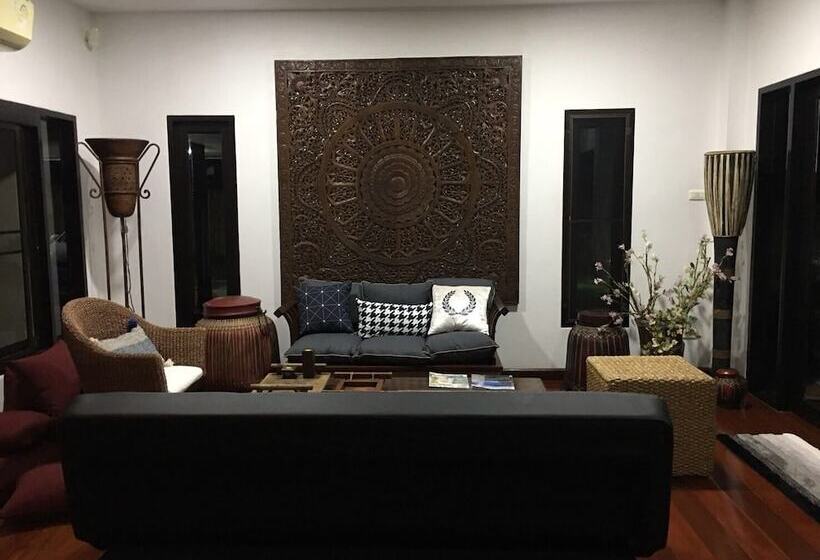 Phuchaofa Pool Villa