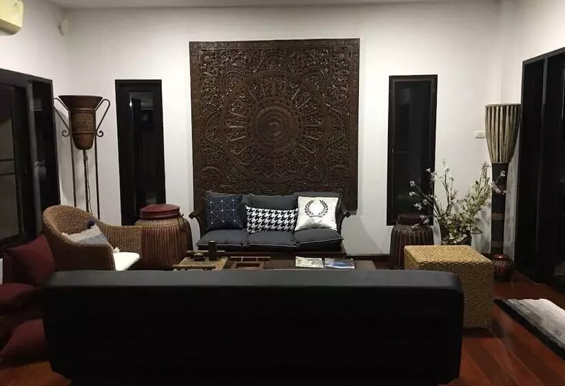 Phuchaofa Pool Villa