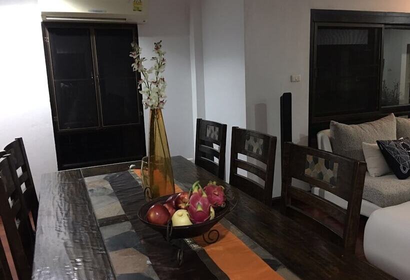 Phuchaofa Pool Villa