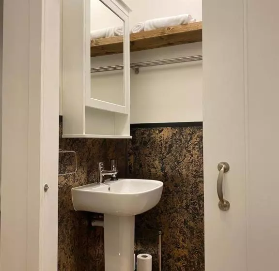 Majatalo Garden Park Guest House