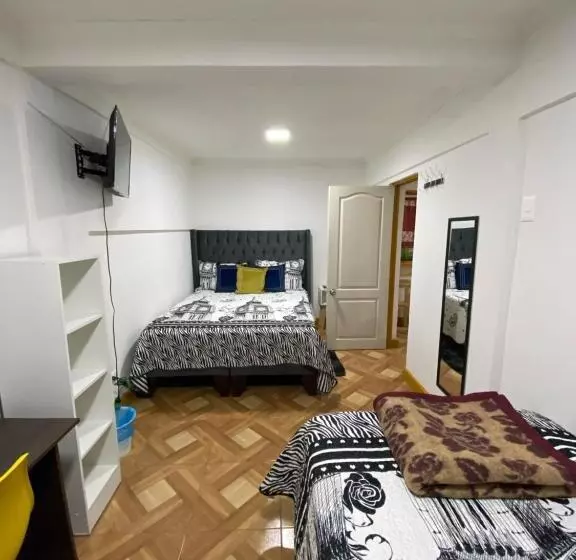 هاستل Hostal Familiar S&g