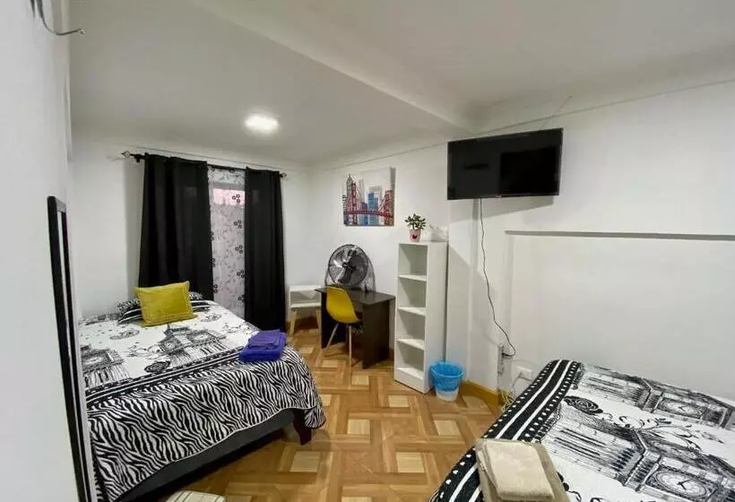 هاستل Hostal Familiar S&g