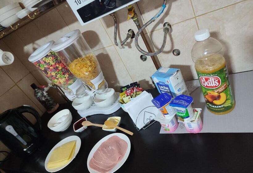 فندق صغير Hostal Familiar S&g