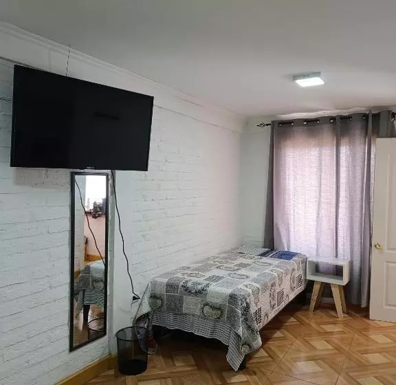 هاستل Hostal Familiar S&g