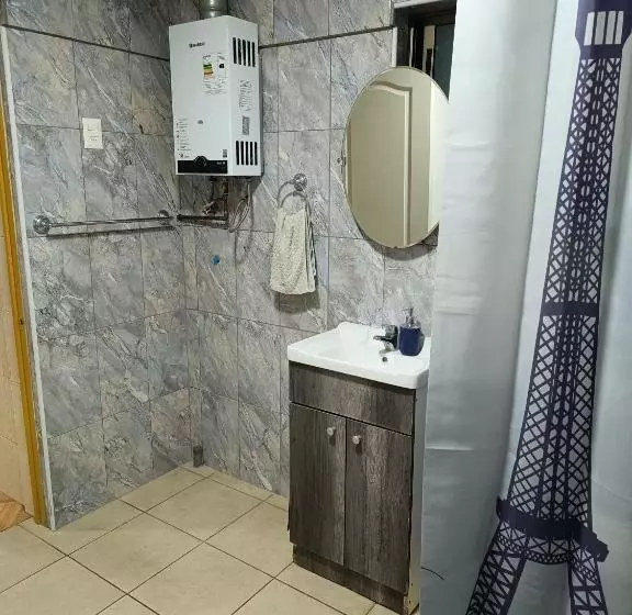 هاستل Hostal Familiar S&g