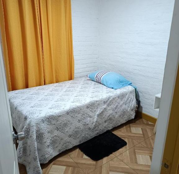 فندق صغير Hostal Familiar S&g