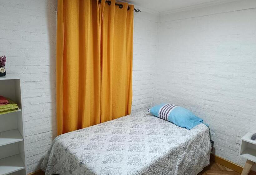 فندق صغير Hostal Familiar S&g