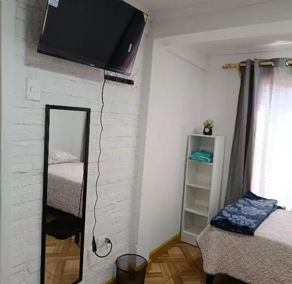 هاستل Hostal Familiar S&g