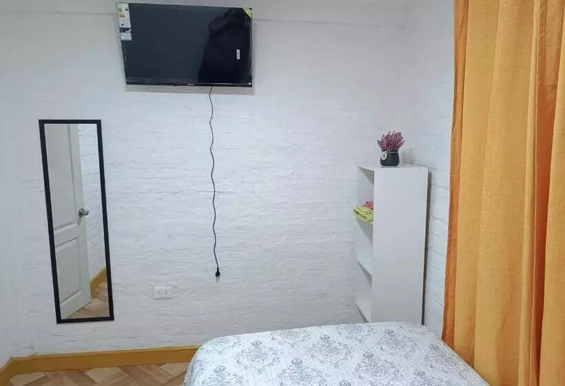 هاستل Hostal Familiar S&g