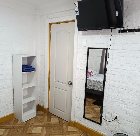 فندق صغير Hostal Familiar S&g