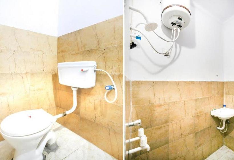 Hotel Oyo 68023  Sun Star