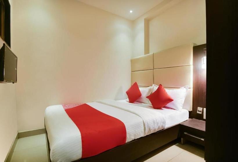 فندق Billys International