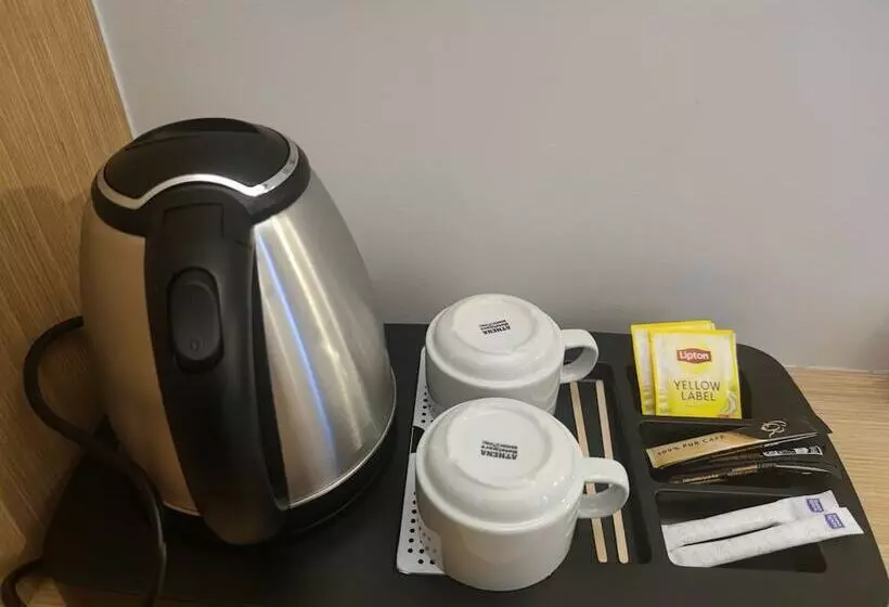 ホテル Hôtel Le National Clichy Paris