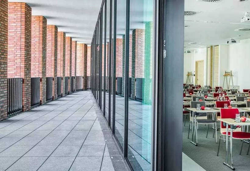 Intercityhotel Hamburg Barmbek