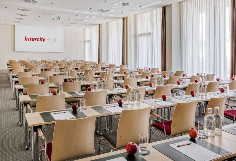 Intercityhotel Hamburg Barmbek