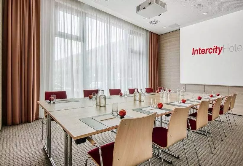 Intercityhotel Hamburg Barmbek