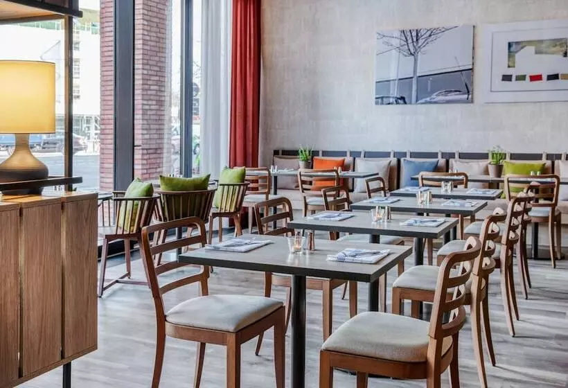 Intercityhotel Hamburg Barmbek