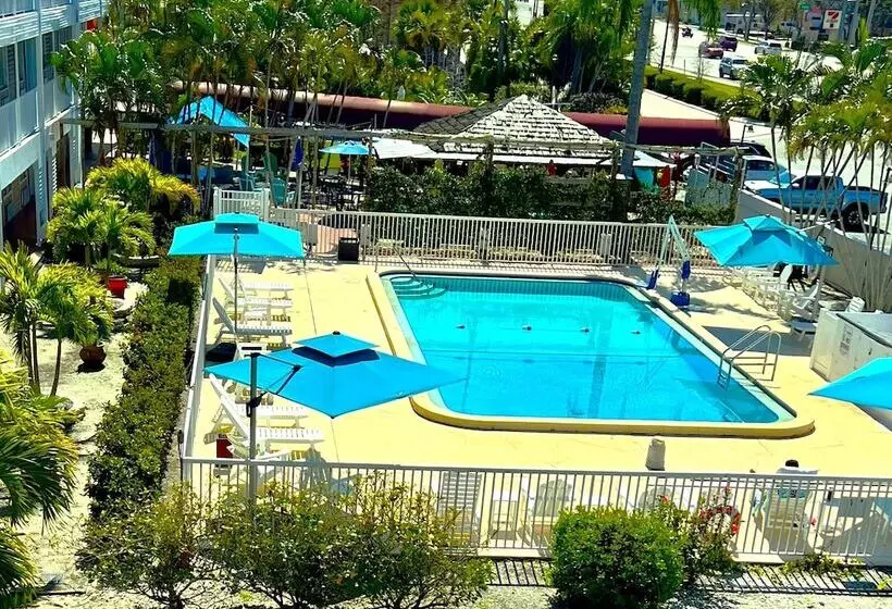 فندق Lantern Inn & Suites  Sarasota