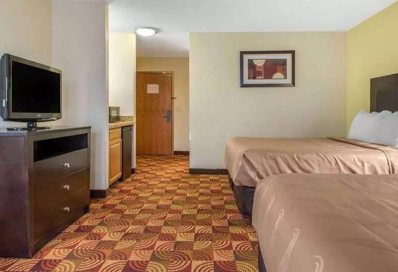 Отель Quality Inn Bloomington Near University