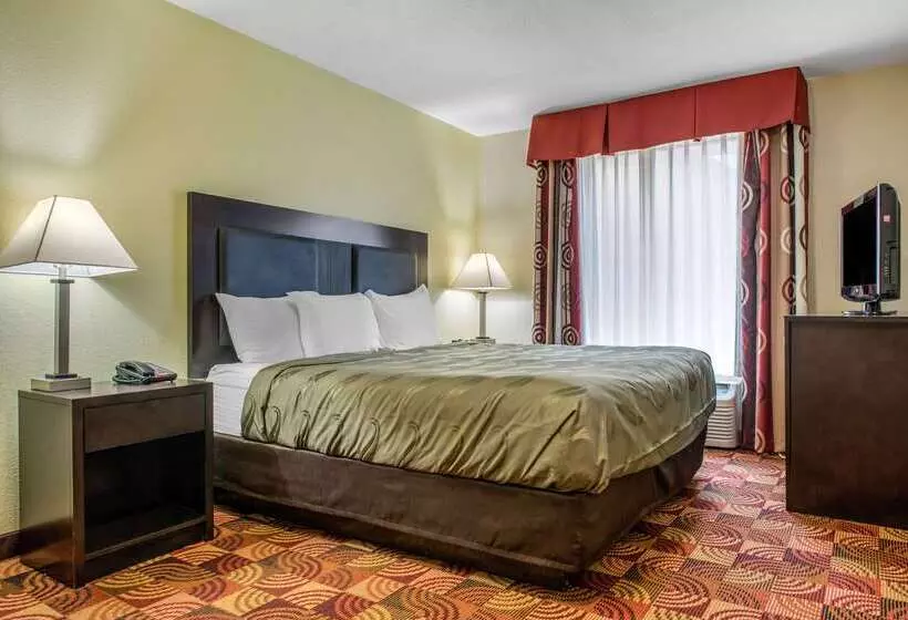 Отель Quality Inn Bloomington Near University