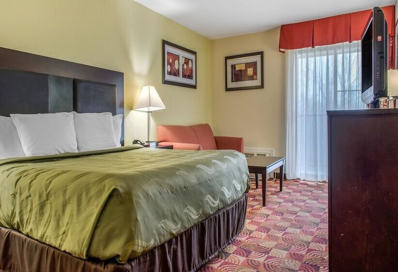 فندق Quality Inn Bloomington Near University