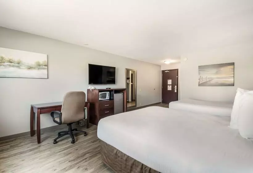 هتل Red Lion Inn & Suites Vancouver