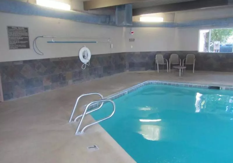 هتل Red Lion Inn & Suites Vancouver