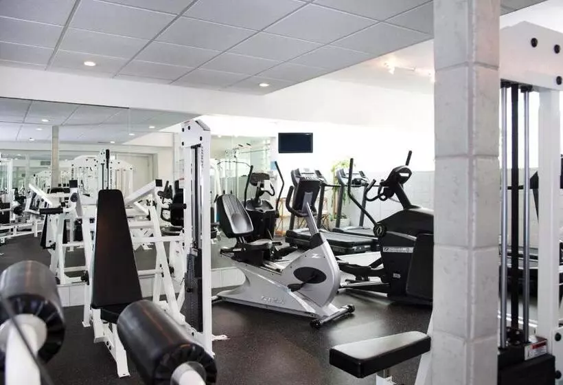 호텔 Sandpiper Beach Club