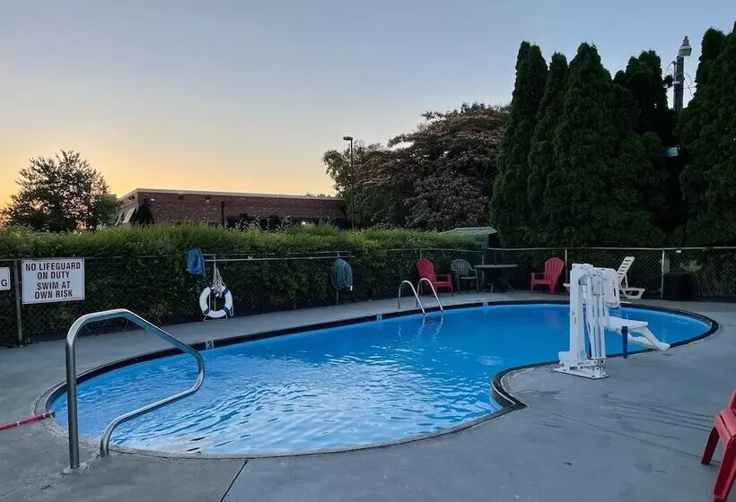 ホテル Scottish Inns Manchester